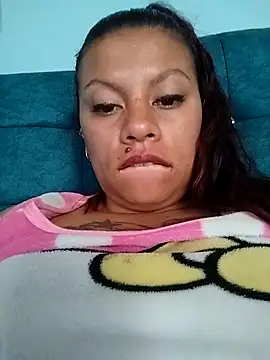 Snapshot of daphne-glow chatting on 3, 12, 2025 daphne-glow online show from 3, 12, 2025