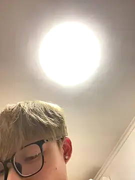 Snapshot of Colby-678 chatting on 19, 12, 2025 Colby-678 online show from 19, 12, 2025