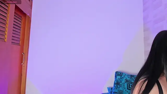 Snapshot of julieta_jane_s chatting on 14, 12, 2025 julieta jane s online show from 14, 12, 2025