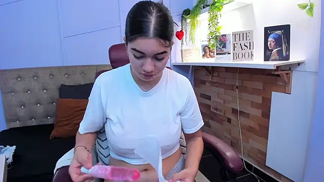 lourenfox online show from 28, 11, 2025