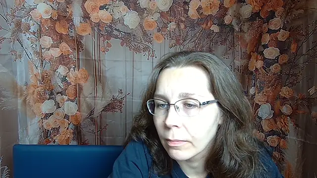 Snapshot of DaisyEdit chatting on 28, 11, 2025 DaisyEdit online show from 28, 11, 2025