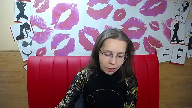 Snapshot of DaisyEdit chatting on 5, 12, 2025 DaisyEdit online show from 5, 12, 2025