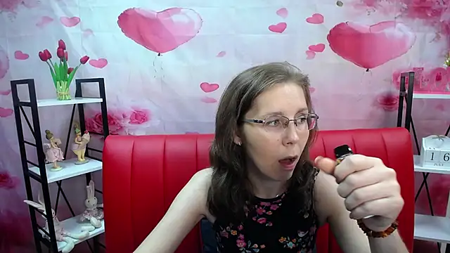 Snapshot of DaisyEdit chatting on 16, 7, 2026 DaisyEdit online show from 16, 7, 2026