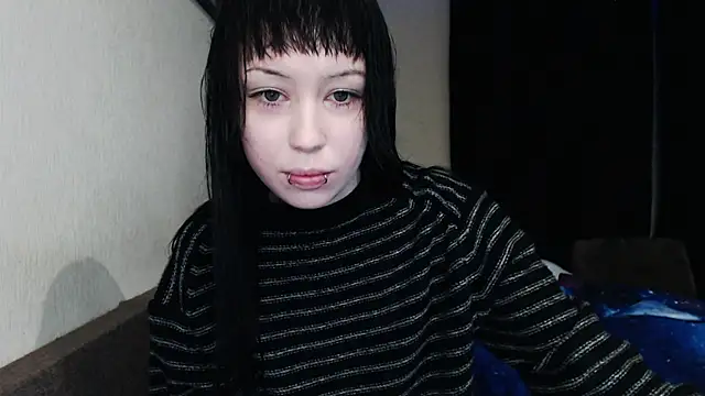 Snapshot of Lucyy666 chatting on 15, 12, 2025 Lucyy666 online show from 15, 12, 2025