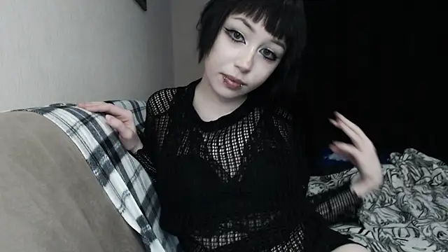 Snapshot of Lucyy666 chatting on 18, 12, 2025 Lucyy666 online show from 18, 12, 2025