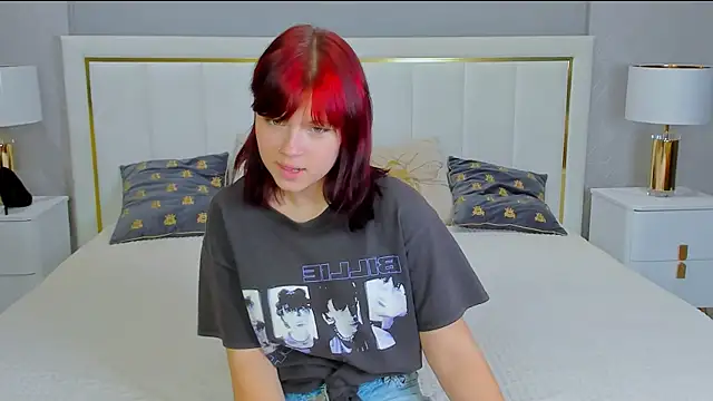 Snapshot of HANNA_BELL chatting on 3, 12, 2025 HANNA BELL online show from 3, 12, 2025