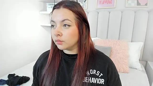 Snapshot of Nina_Rouse_ chatting on 17, 12, 2025 Nina Rouse online show from 17, 12, 2025