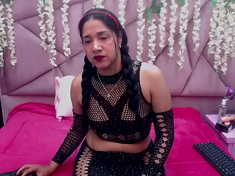 Snapshot of seleneRose69 chatting on 5, 12, 2025 seleneRose69 online show from 5, 12, 2025