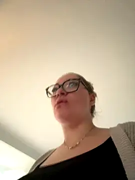 Snapshot of mellixxa chatting on 4, 12, 2025 mellixxa online show from 4, 12, 2025