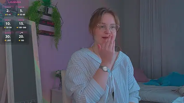 Snapshot of Rada_Reiss chatting on 27, 11, 2025 Rada Reiss online show from 27, 11, 2025