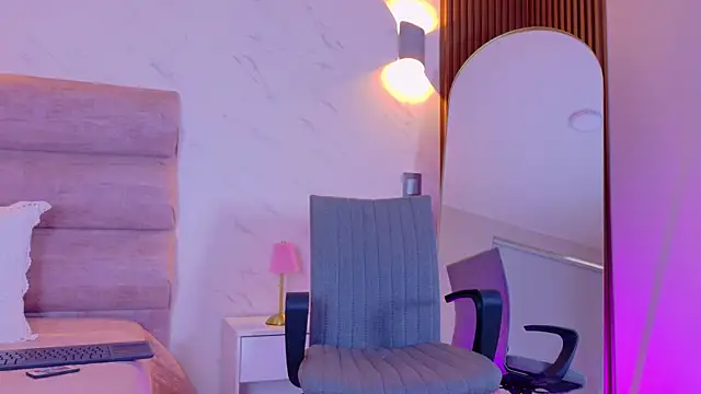 Mia Cullen online show from 11, 2, 2026