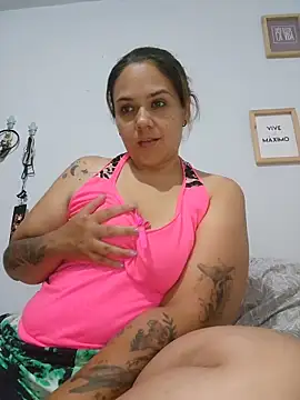 LoreinnFox online show from 20, 5, 2026