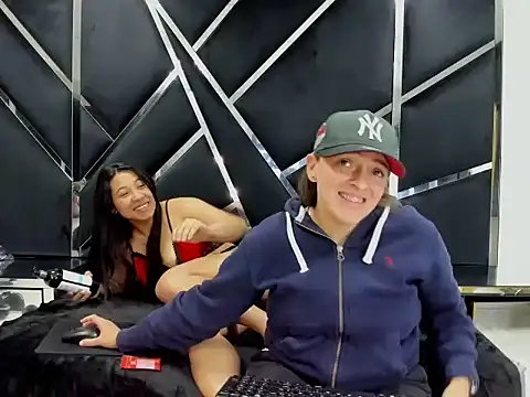 Snapshot of Alyssa_Noah chatting on 2, 12, 2025 Alyssa Noah online show from 2, 12, 2025