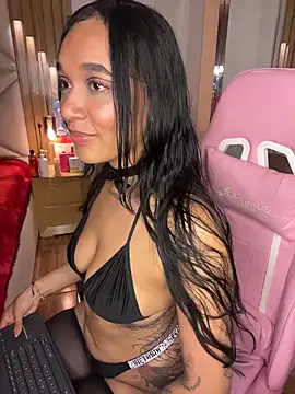 coraline vera online show from 25, 3, 2026