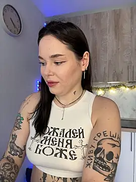 Snapshot of EvaNoirrr chatting on 4, 12, 2025 EvaNoirrr online show from 4, 12, 2025