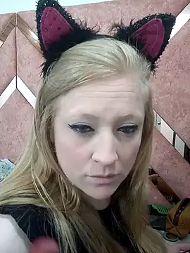 AliceCat 02 online show from 3, 12, 2025