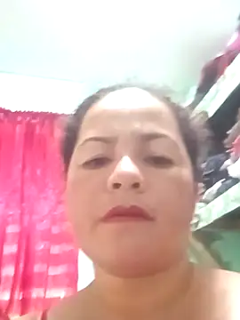 Snapshot of Hottie_lauren05 chatting on 30, 11, 2025 Hottie lauren05 online show from 30, 11, 2025