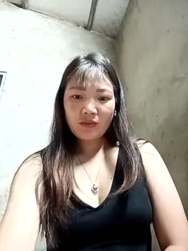 Snapshot of Maymayx2 chatting on 4, 12, 2025 Maymayx2 online show from 4, 12, 2025