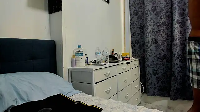 Snapshot of hardnigro chatting on 16, 12, 2025 hardnigro online show from 16, 12, 2025