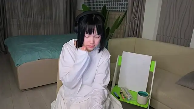 Snapshot of Kira_bae chatting on 14, 12, 2025 Kira bae online show from 14, 12, 2025