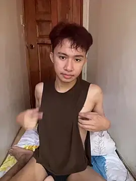 asiantwink0000 online show from 3, 2, 2026