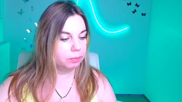 Snapshot of Amanda_Swannn chatting on 2, 12, 2025 Amanda Swannn online show from 2, 12, 2025