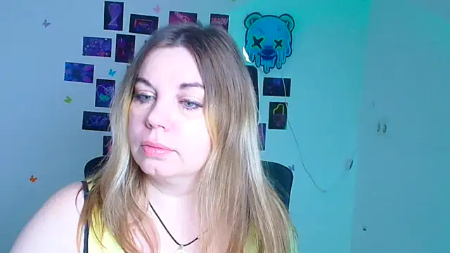 Snapshot of Amanda_Swannn chatting on 5, 12, 2025 Amanda Swannn online show from 5, 12, 2025