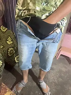 Snapshot of Saxymood1111 chatting on 2, 12, 2025 Saxymood1111 online show from 2, 12, 2025