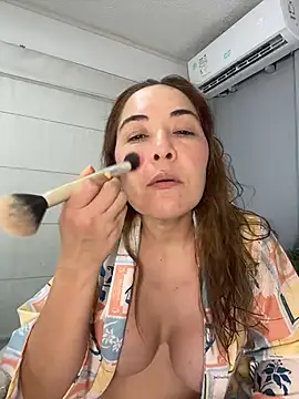 Snapshot of AnnaJaimes chatting on 3, 6, 2026 AnnaJaimes online show from 3, 6, 2026