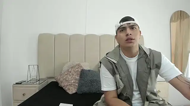 Snapshot of TomasANDalejo chatting on 1, 12, 2025 TomasANDalejo online show from 1, 12, 2025