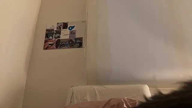 Alicatcua  online show from 16, 2, 2026