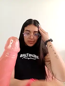 Snapshot of Violett__Rose chatting on 1, 12, 2025 Violett Rose online show from 1, 12, 2025