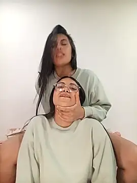 Snapshot of Violett__Rose chatting on 3, 12, 2025 Violett Rose online show from 3, 12, 2025