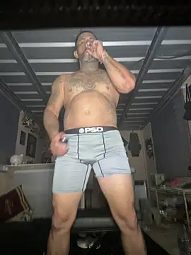 PabloGuzman11 online show from 26, 6, 2026