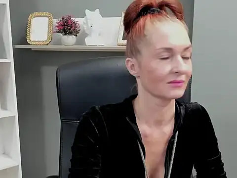 Snapshot of Soniakiss chatting on 1, 12, 2025 Soniakiss online show from 1, 12, 2025