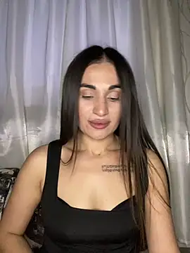 Snapshot of MonikaSi chatting on 28, 4, 2026 MonikaSi online show from 28, 4, 2026