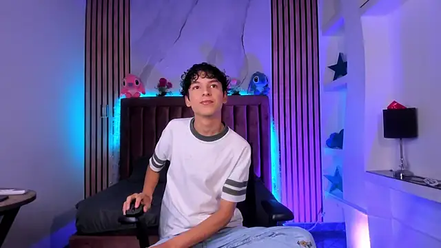 SthepanodiMonaco online show from 8, 1, 2026