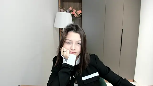 TabethaCaverly online show from 3, 12, 2025