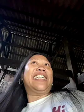 Snapshot of LeoPet2x chatting on 1, 12, 2025 LeoPet2x online show from 1, 12, 2025