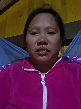 Snapshot of LeoPet2x chatting on 2, 12, 2025 LeoPet2x online show from 2, 12, 2025