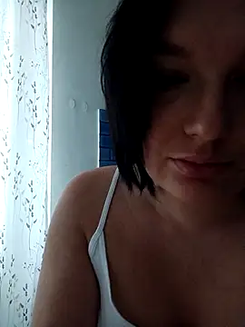 Snapshot of Clarisa_Xx chatting on 4, 12, 2025 Clarisa Xx online show from 4, 12, 2025