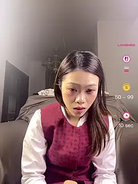 Snapshot of youyou-baby999 chatting on 24, 4, 2026 youyou-baby999 online show from 24, 4, 2026