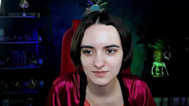 KateWillows online show from 19, 2, 2026