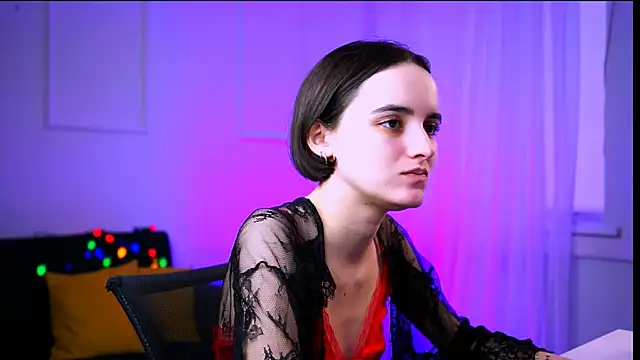 KateWillows online show from 20, 2, 2026