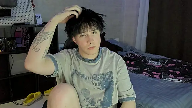 Snapshot of miya_meow_miku chatting on 5, 12, 2025 miya meow miku online show from 5, 12, 2025