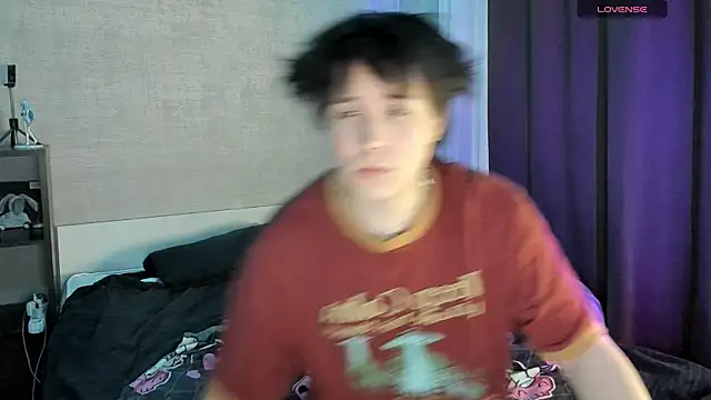 Snapshot of miya_meow_miku chatting on 17, 12, 2025 miya meow miku online show from 17, 12, 2025