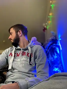 Snapshot of Grek32X chatting on 2, 12, 2025 Grek32X online show from 2, 12, 2025