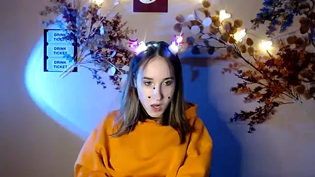 Moon  Lily online show from 3, 12, 2025