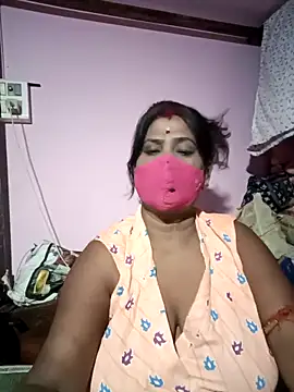 Snapshot of me-pari-hu chatting on 7, 4, 2026 me-pari-hu online show from 7, 4, 2026