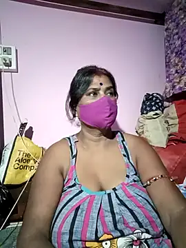 Snapshot of me-pari-hu chatting on 12, 4, 2026 me-pari-hu online show from 12, 4, 2026